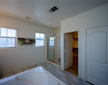 359 Hoskins Court - Photo Thumbnail 45