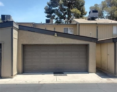 4032 Village Square - Photo Thumbnail 6