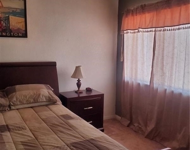 4032 Village Square - Photo Thumbnail 33