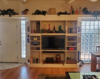4032 Village Square - Photo Thumbnail 13