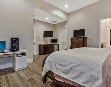 5 Wood Creek Court - Photo Thumbnail 20