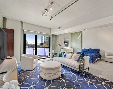 353 E Bonneville Avenue - Photo Thumbnail 8