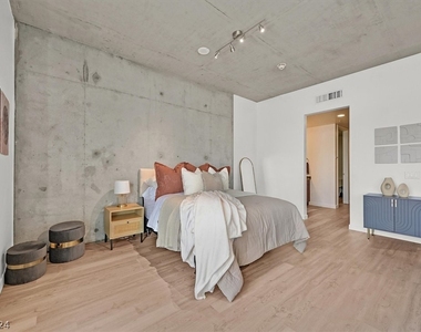 353 E Bonneville Avenue - Photo Thumbnail 13