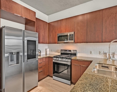 353 E Bonneville Avenue - Photo Thumbnail 4