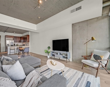 353 E Bonneville Avenue - Photo Thumbnail 8