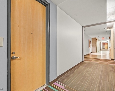 353 E Bonneville Avenue - Photo Thumbnail 21