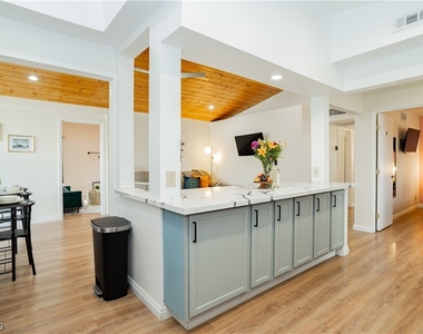 2205 Santa Paula Drive - Photo Thumbnail 84