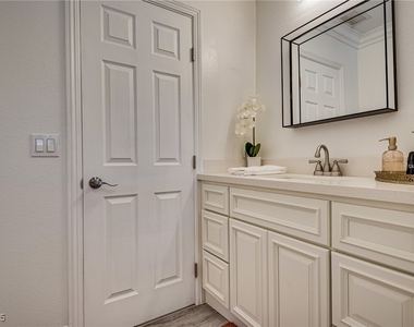1321 S 7th Street - Photo Thumbnail 27