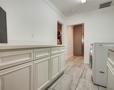 1321 S 7th Street - Photo Thumbnail 40