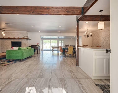 1321 S 7th Street - Photo Thumbnail 6