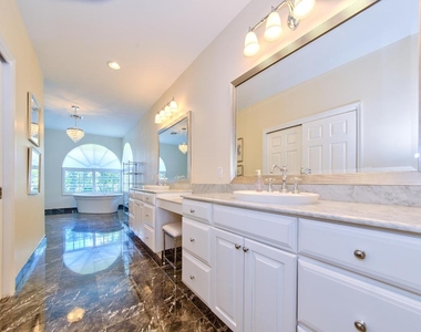 14466 Laurel Trail - Photo Thumbnail 16