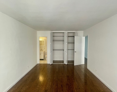 405 East 56th Street - Photo Thumbnail 10