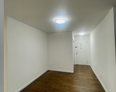 405 East 56th Street - Photo Thumbnail 6