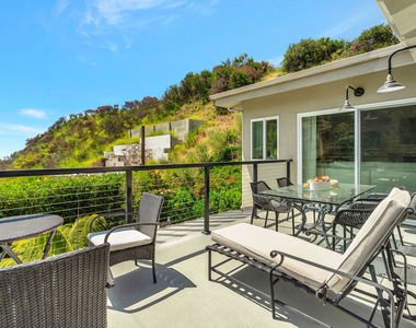 3859 Rambla Pacifico - Photo Thumbnail 33