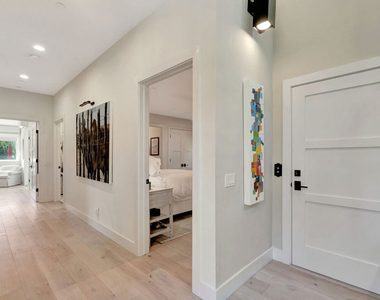 3859 Rambla Pacifico - Photo Thumbnail 7