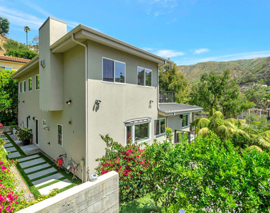 3859 Rambla Pacifico - Photo Thumbnail 36