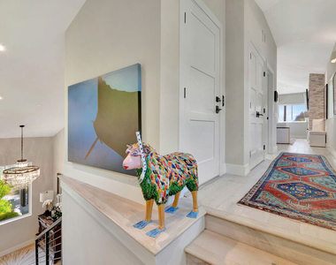 3859 Rambla Pacifico - Photo Thumbnail 21