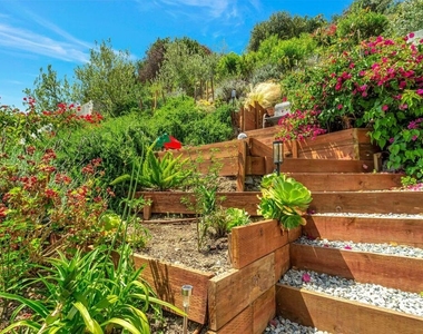 3859 Rambla Pacifico - Photo Thumbnail 34