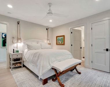 3859 Rambla Pacifico - Photo Thumbnail 8