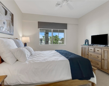 7915 Mahogany Run Lane - Photo Thumbnail 34
