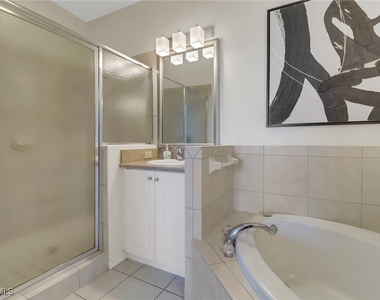 7915 Mahogany Run Lane - Photo Thumbnail 30