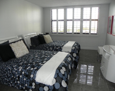 3400 N Ocean Drive - Photo Thumbnail 13