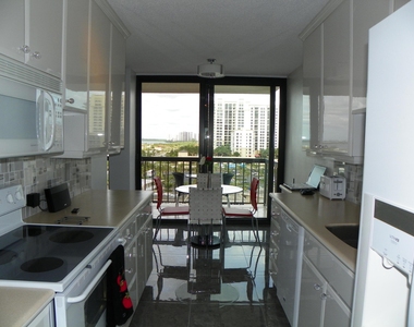 3400 N Ocean Drive - Photo Thumbnail 6