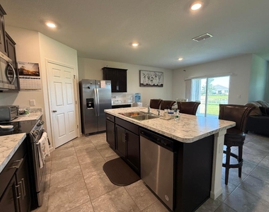 9511 Potomac Drive - Photo Thumbnail 11