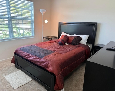 9511 Potomac Drive - Photo Thumbnail 3