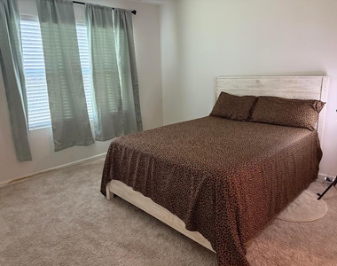 9511 Potomac Drive - Photo Thumbnail 14