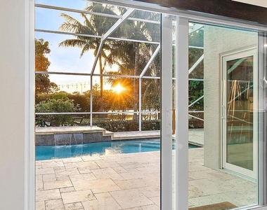 15129 Harriet Avenue - Photo Thumbnail 22
