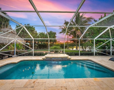 15129 Harriet Avenue - Photo Thumbnail 3