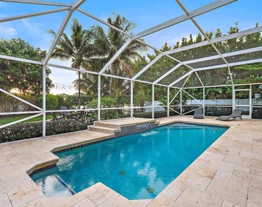 15129 Harriet Avenue - Photo Thumbnail 24