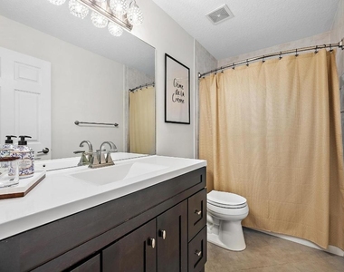 15129 Harriet Avenue - Photo Thumbnail 19