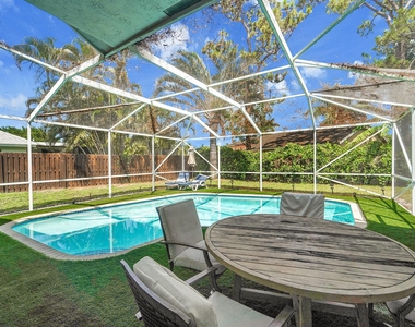 945 Sunflower Avenue - Photo Thumbnail 27