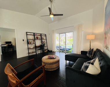 945 Sunflower Avenue - Photo Thumbnail 13
