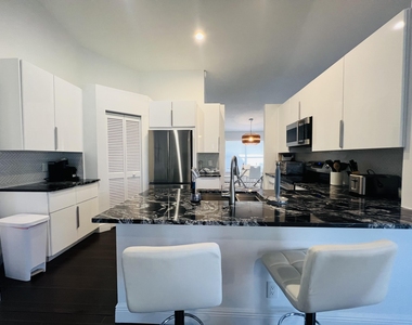 945 Sunflower Avenue - Photo Thumbnail 5