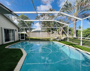 945 Sunflower Avenue - Photo Thumbnail 22