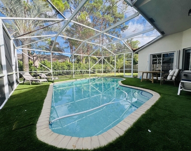 945 Sunflower Avenue - Photo Thumbnail 1