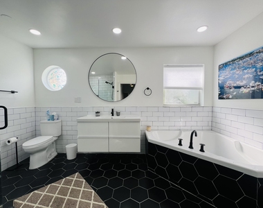 945 Sunflower Avenue - Photo Thumbnail 19