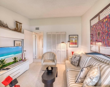 1111 Duncan Circle - Photo Thumbnail 9