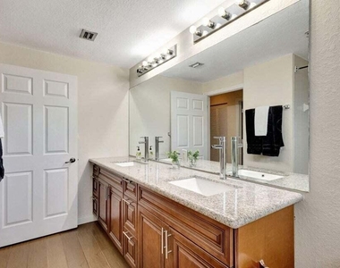 2728 Anzio 105 Court - Photo Thumbnail 27