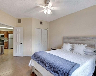 2728 Anzio 105 Court - Photo Thumbnail 34