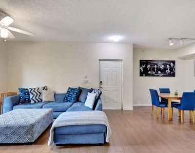 2728 Anzio 105 Court - Photo Thumbnail 15