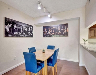 2728 Anzio 105 Court - Photo Thumbnail 18