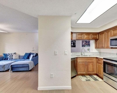 2728 Anzio 105 Court - Photo Thumbnail 21