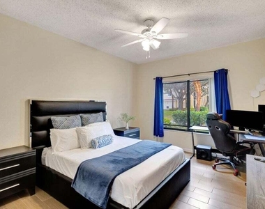 2728 Anzio 105 Court - Photo Thumbnail 24