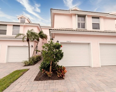 2403 Fairway Drive N - Photo Thumbnail 18