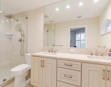 2403 Fairway Drive N - Photo Thumbnail 13
