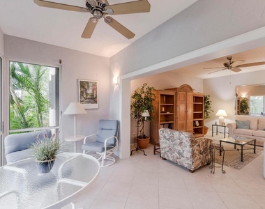 2403 Fairway Drive N - Photo Thumbnail 3